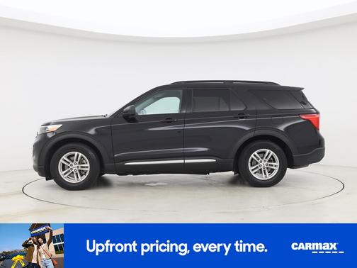 Black 2022 Ford Explorer XLT