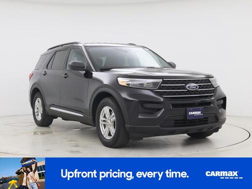 Black 2022 Ford Explorer XLT