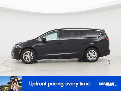 Black 2024 Chrysler Pacifica Limited