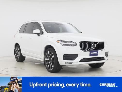 White 2022 Volvo XC90 T6 Momentum