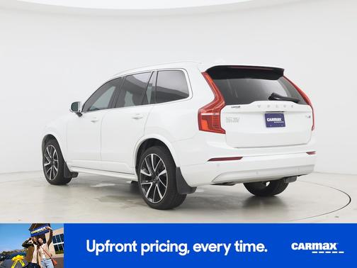 White 2022 Volvo XC90 T6 Momentum