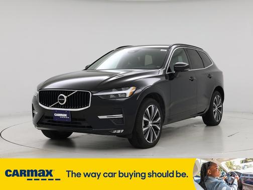 2022 Volvo XC60 B5 Momentum