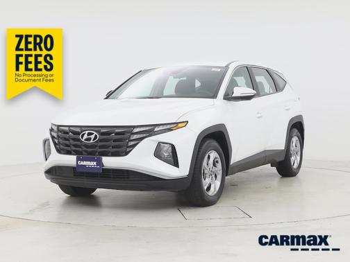 White 2022 Hyundai TUCSON SE