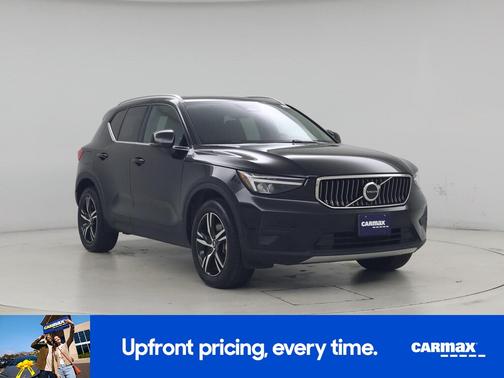 2025 Volvo XC40 B5 Core Bright Theme