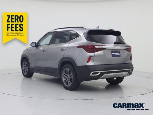 Gray 2023 Kia Seltos S