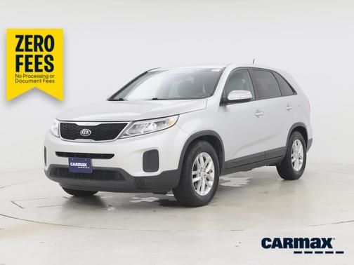 Silver 2014 Kia Sorento LX