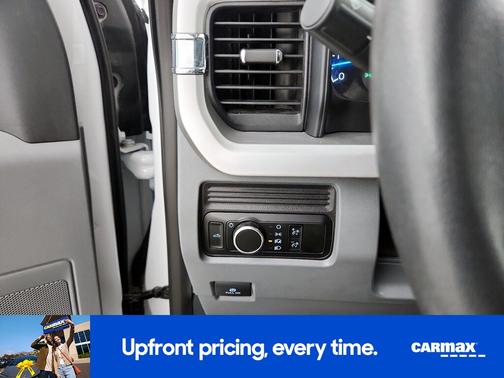 White 2023 Ford F-250 XL