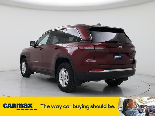 2022 Jeep Grand Cherokee Laredo