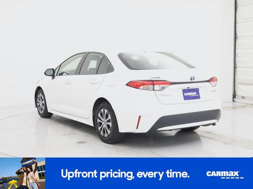 White 2022 Toyota Corolla Hybrid LE