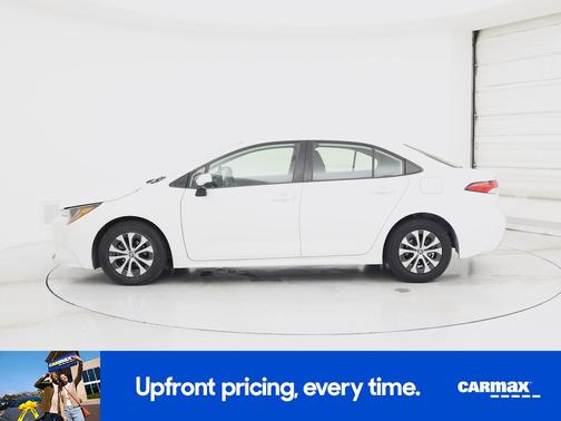 White 2022 Toyota Corolla Hybrid LE