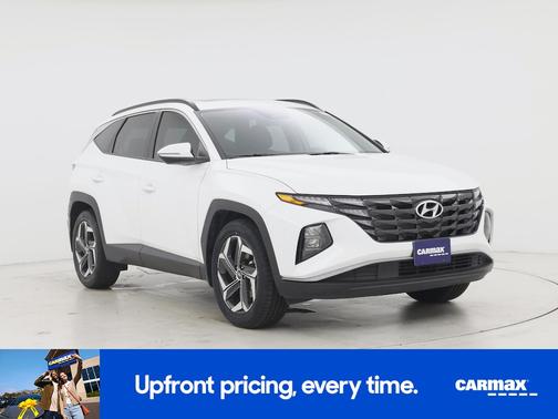 White 2023 Hyundai TUCSON SEL