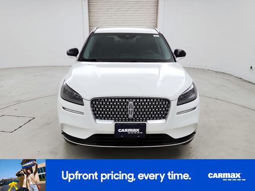 White 2021 Lincoln Corsair Standard