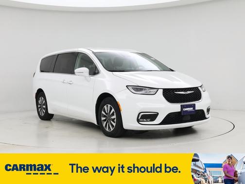 2022 Chrysler Pacifica Hybrid Touring L