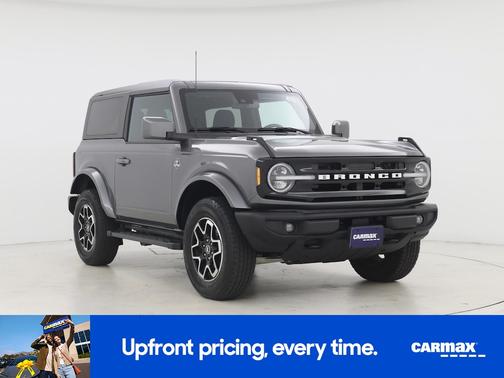 Gray 2023 Ford Bronco Outer Banks