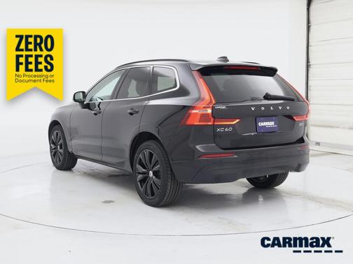Black 2022 Volvo XC60 B5 Momentum