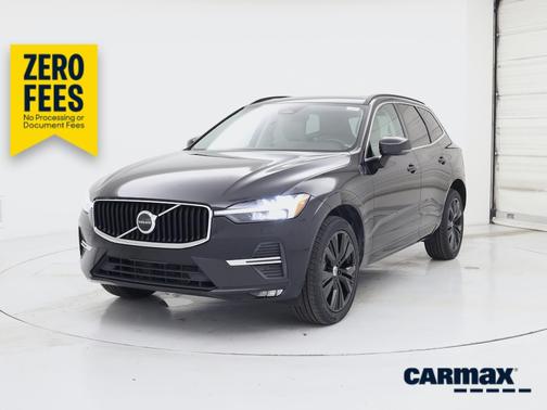 Black 2022 Volvo XC60 B5 Momentum