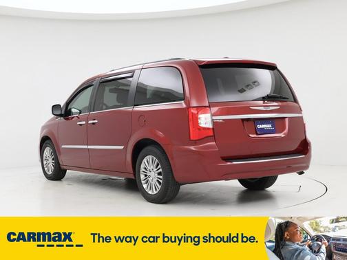 2016 Chrysler Town & Country Touring L