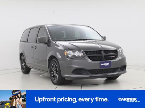 Gray 2017 Dodge Grand Caravan SE