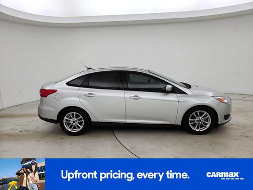 Silver 2017 Ford Focus SE