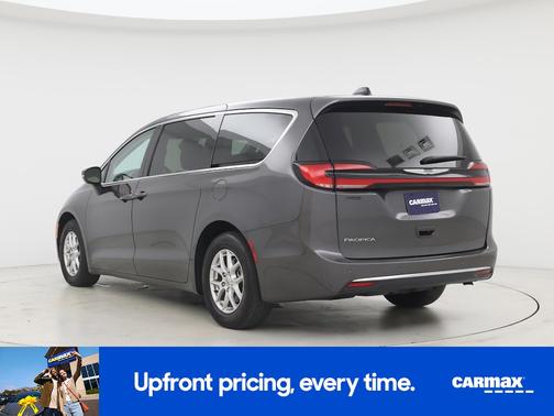 Gray 2023 Chrysler Pacifica Touring L