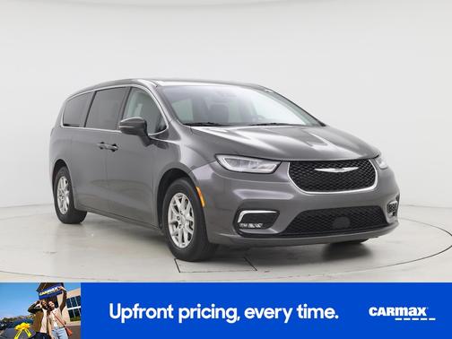 Gray 2023 Chrysler Pacifica Touring L