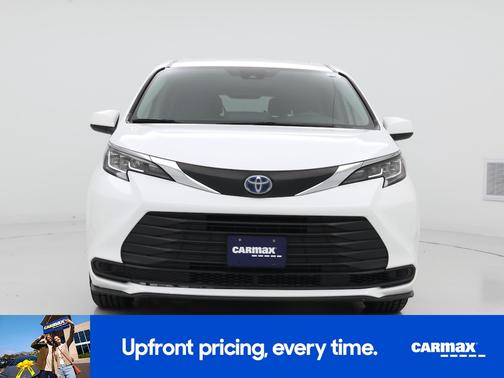 2021 Toyota Sienna LE