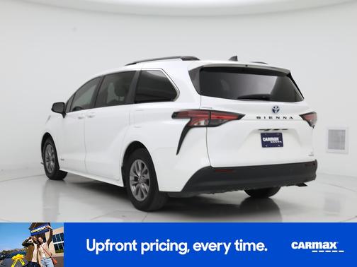 2021 Toyota Sienna LE