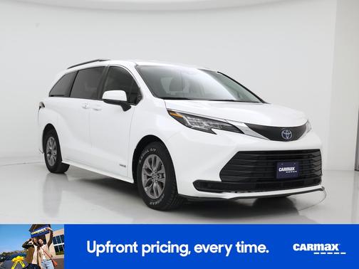 2021 Toyota Sienna LE