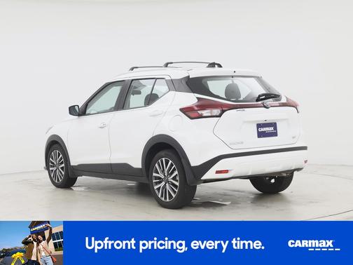 White 2024 Nissan Kicks SV
