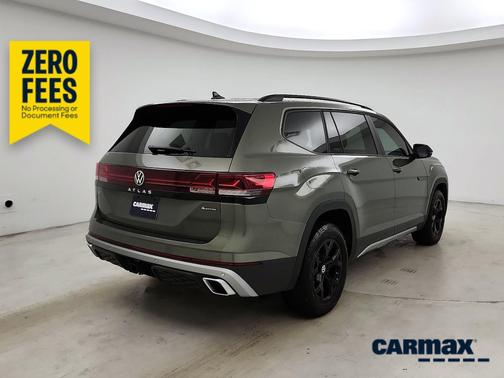 Green 2024 Volkswagen Atlas Peak Edition SE w/Tech