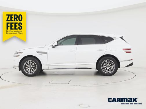 White 2022 Genesis GV80
