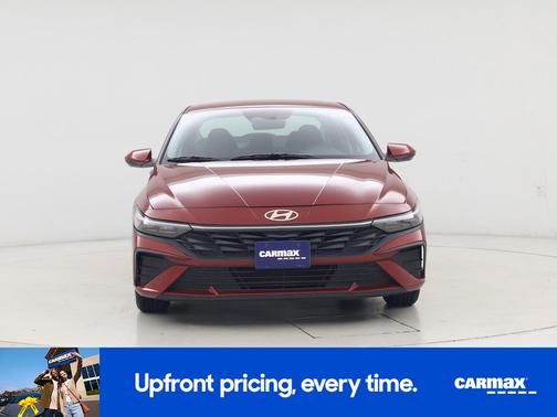 2024 Hyundai ELANTRA SE