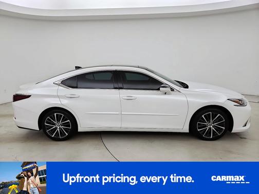 White 2023 Lexus ES 350 Luxury