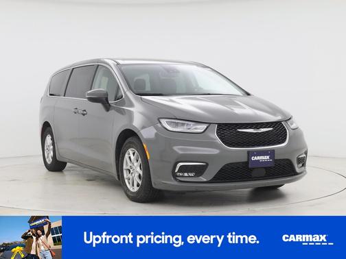 Gray 2023 Chrysler Pacifica Touring L