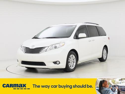 2017 Toyota Sienna XLE