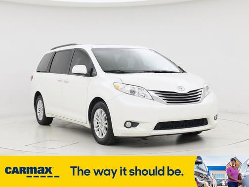 2017 Toyota Sienna XLE