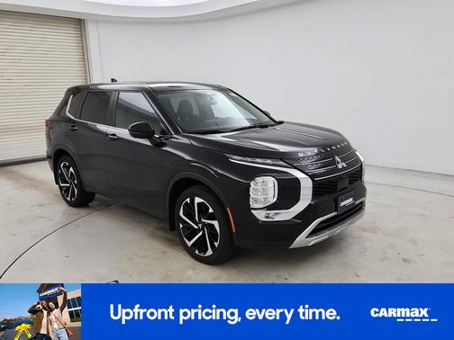 Black 2022 Mitsubishi Outlander SE