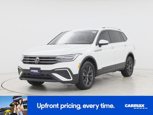 White 2023 Volkswagen Tiguan SE