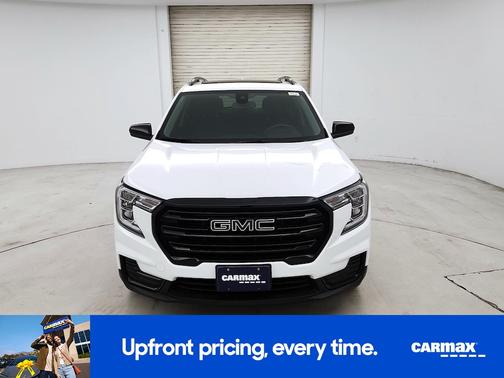 White 2023 GMC Terrain SLE