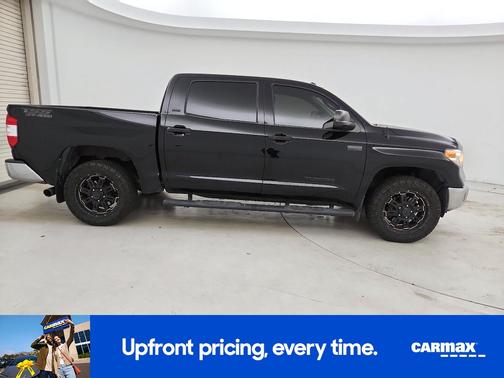 Black 2017 Toyota Tundra SR5