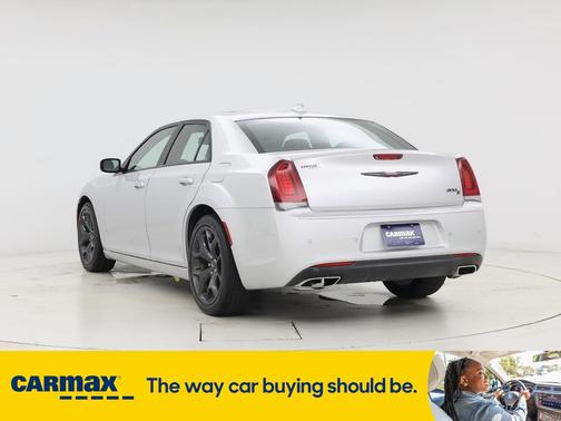 2022 Chrysler 300 S