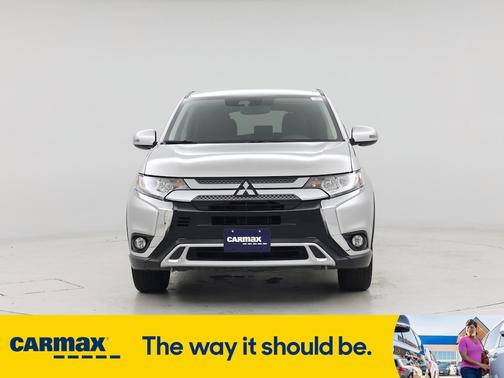 2020 Mitsubishi Outlander SE