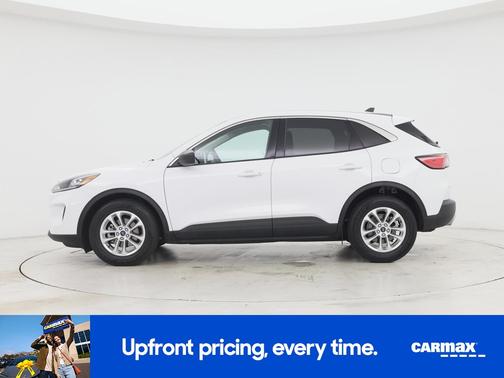 White 2022 Ford Escape SE