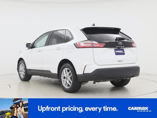 White 2021 Ford Edge SE