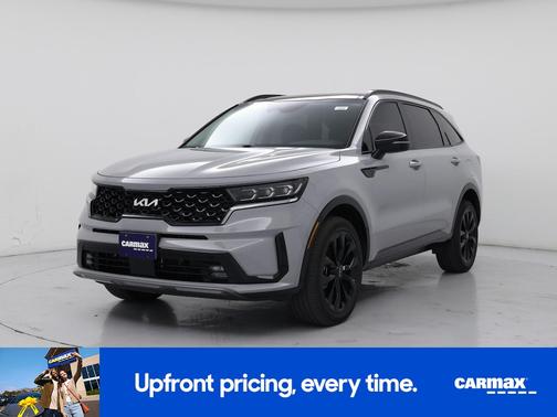 Gray 2023 Kia Sorento SX