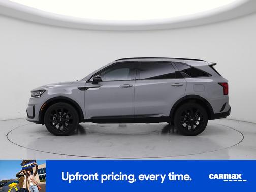 Gray 2023 Kia Sorento SX