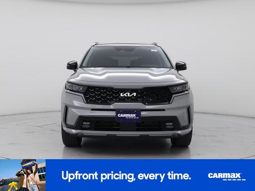 Gray 2023 Kia Sorento SX
