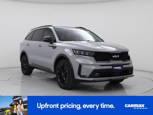 Gray 2023 Kia Sorento SX