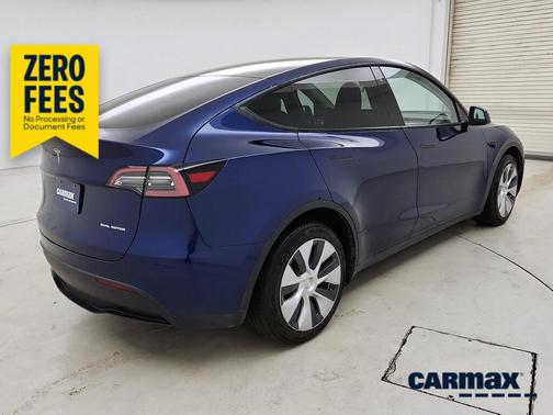 Blue 2023 Tesla Model Y Long Range