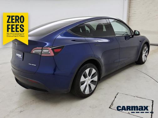 Blue 2023 Tesla Model Y Long Range